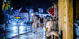 Jak tankować skuter 2T? Jak tankować skuter 2T?