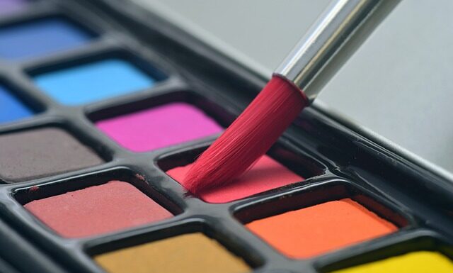 Czym malować Ozdoby ze styropianu?