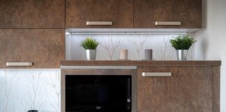 Ile prądu pobiera lodówka na godzinę? Ile prądu pobiera lodówka na godzinę?