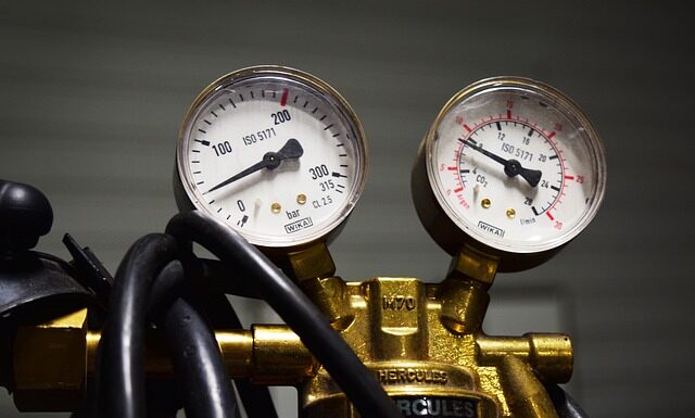 Ile oleju wchodzi do reduktora?