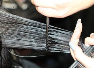 Czy obcinać suche liście skrzydłokwiatu?