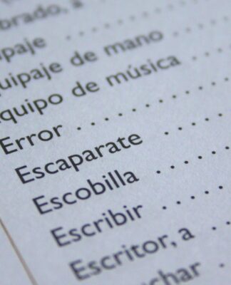 Kurs hiszpańskiego jako most między pokoleniami – wspólna nauka dzieci i dziadków kurs hiszpańskiego